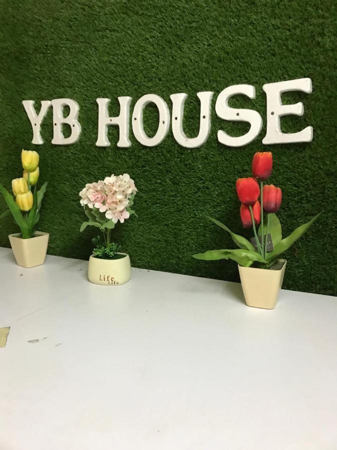 Отель Yb House Куантан Экстерьер фото